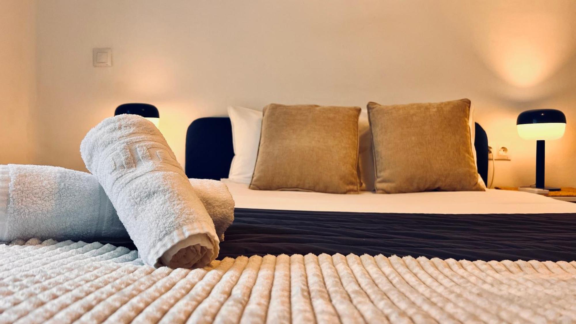 Super Comfy And Homey 4br Peachy Apartament *