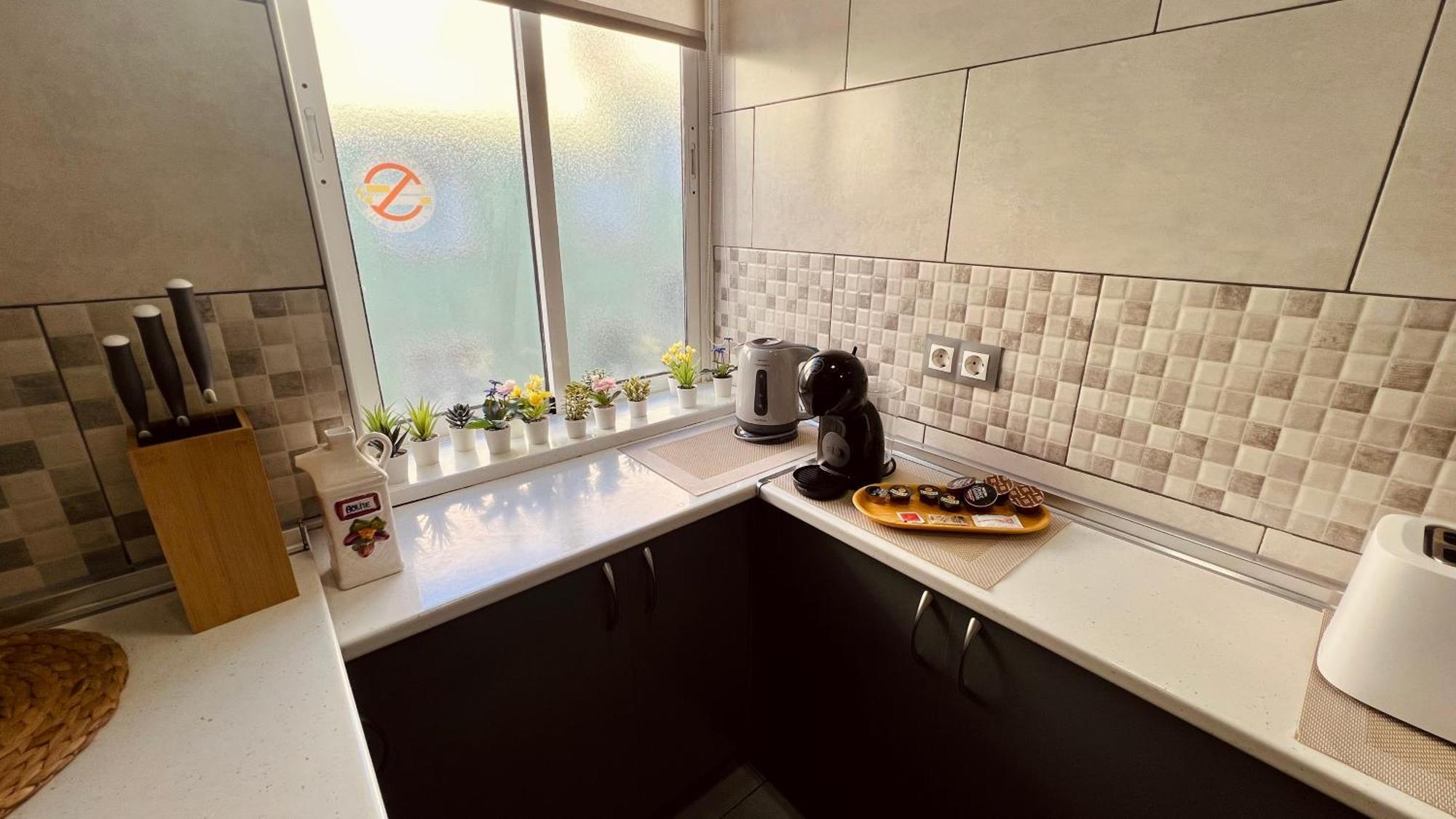Super Comfy And Homey 4br Peachy Appartement