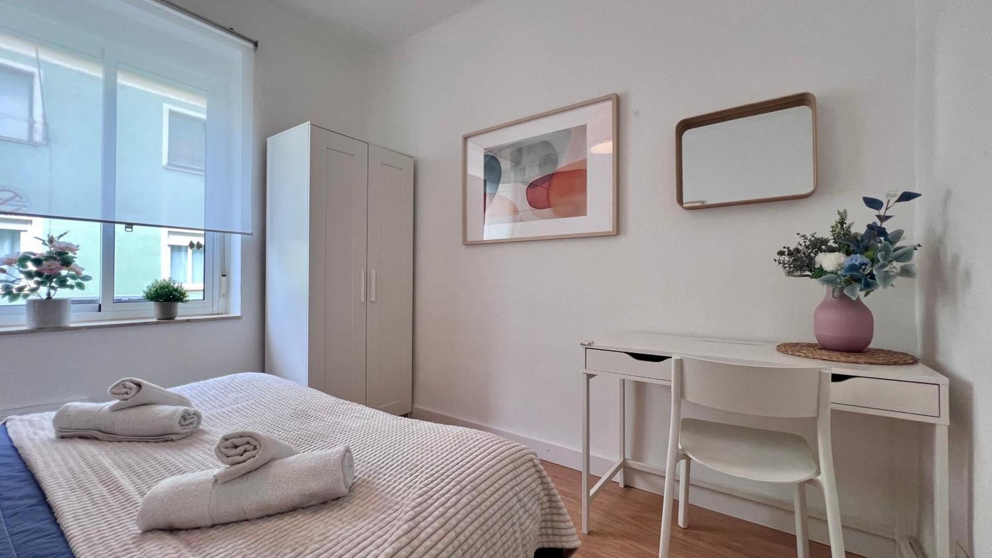 Super Comfy And Homey 4br Peachy Appartement